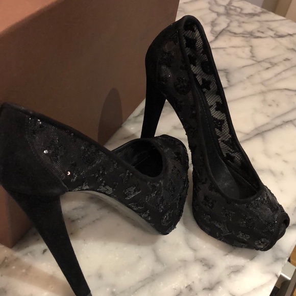 Louis Vuitton Sheer Sequin Monogram Peep Toe - Picture 3 of 5